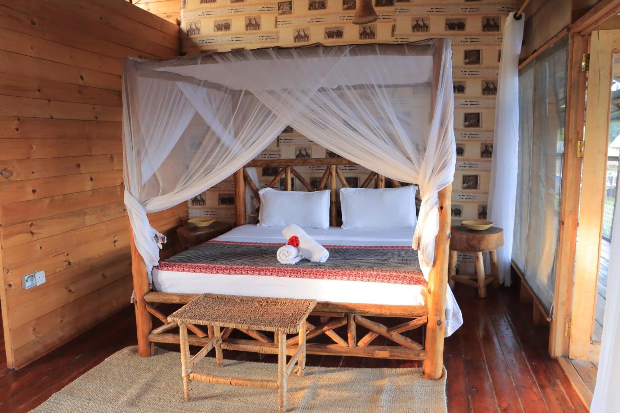 Living Waters Resort Jinja Exterior photo