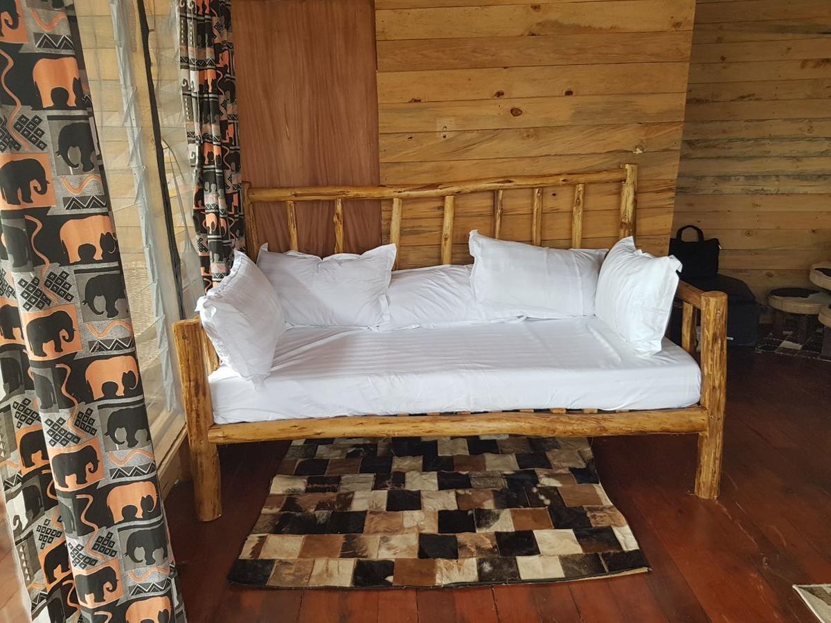 Living Waters Resort Jinja Exterior photo