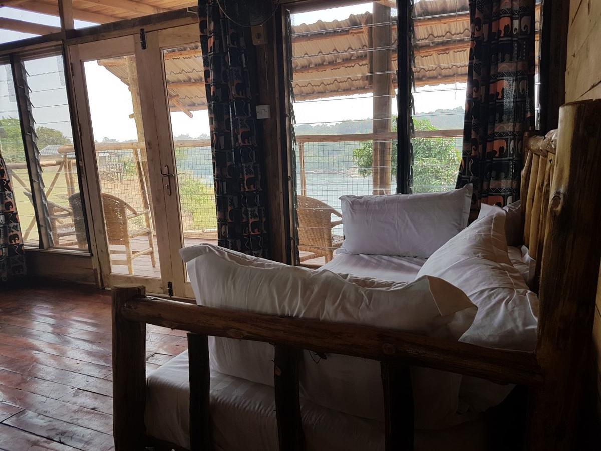 Living Waters Resort Jinja Exterior photo