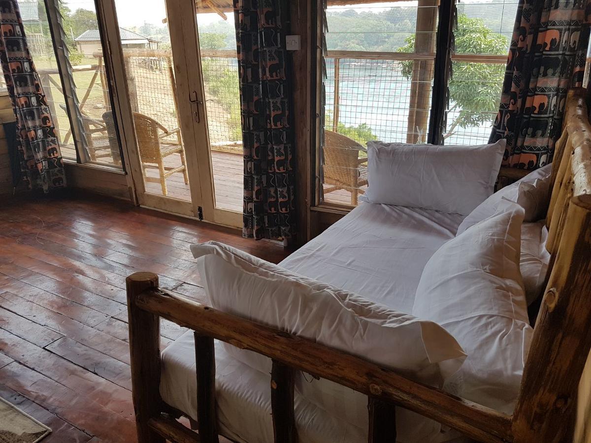 Living Waters Resort Jinja Exterior photo