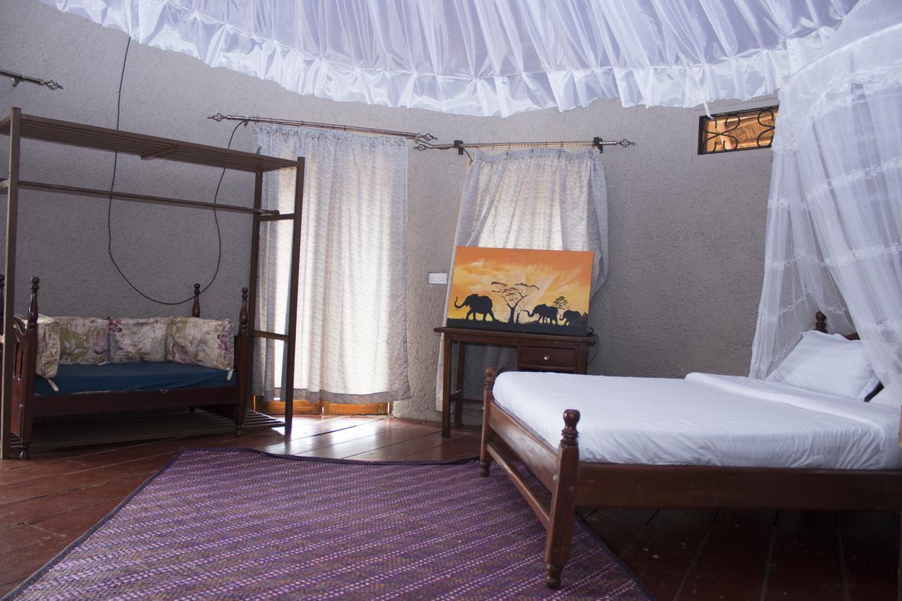 Living Waters Resort Jinja Exterior photo