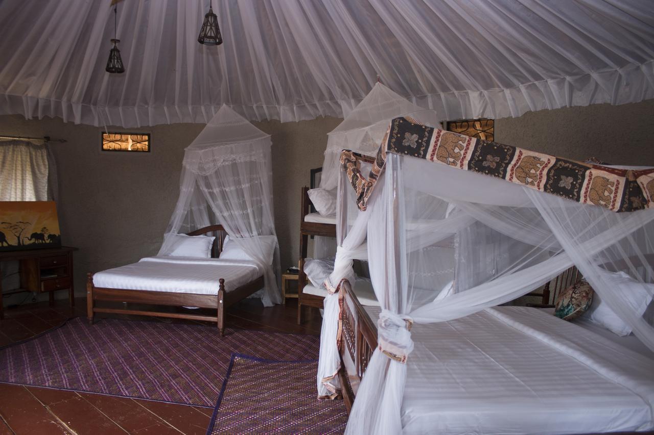 Living Waters Resort Jinja Exterior photo