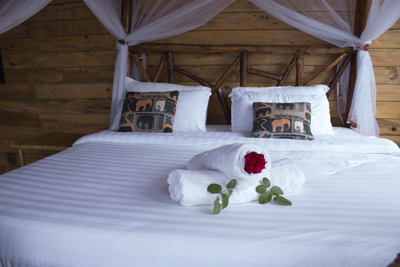Living Waters Resort Jinja Exterior photo