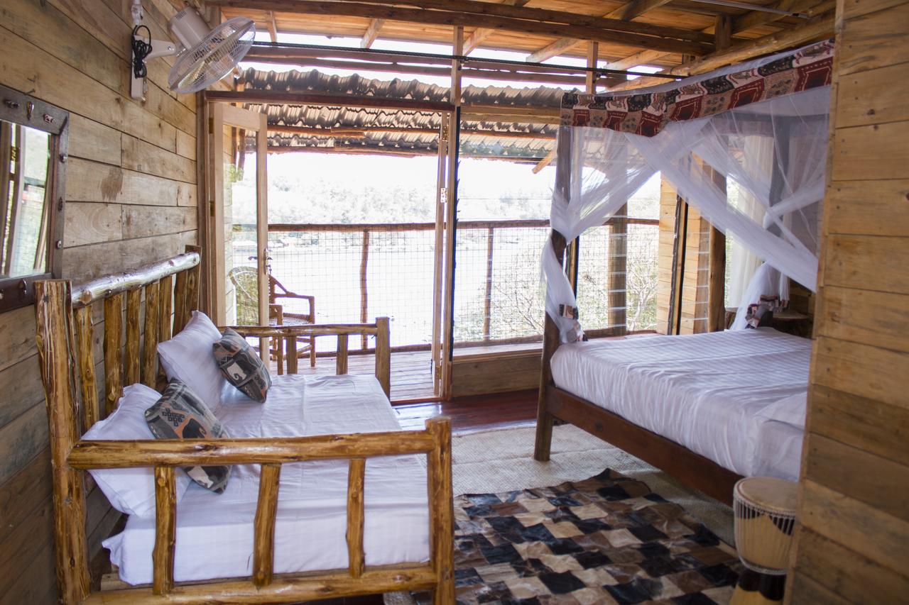 Living Waters Resort Jinja Exterior photo