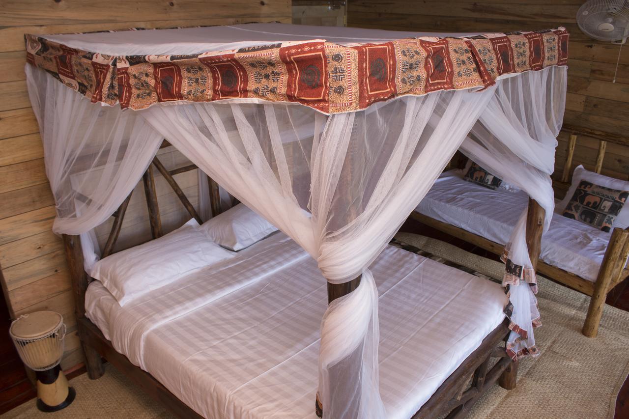 Living Waters Resort Jinja Exterior photo