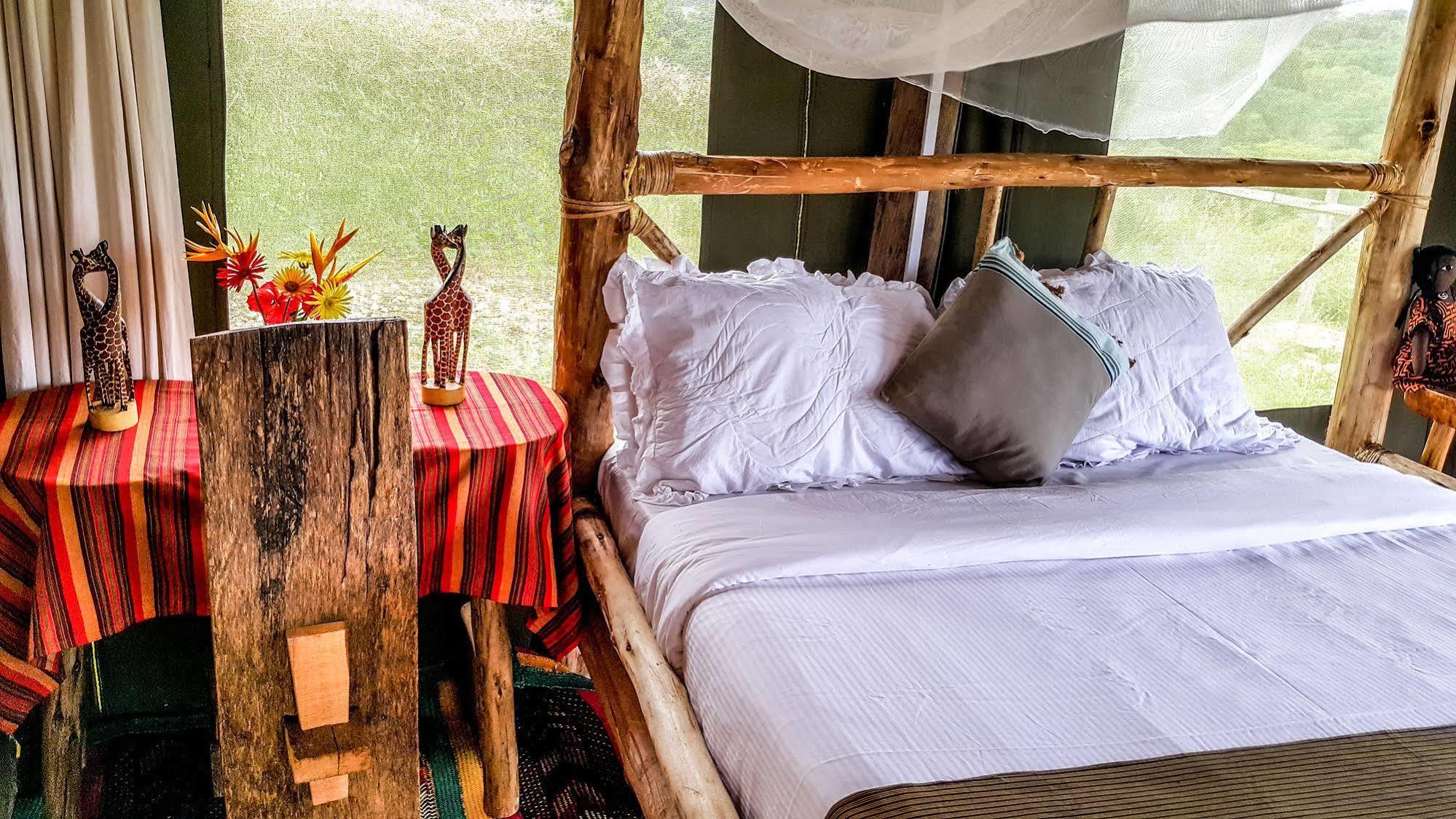 Living Waters Resort Jinja Exterior photo